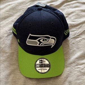 NWT New Era 39THIRTY Navy and Lime Green Seattle Seahawks Cap L-XL
